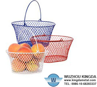 Coated wire baskets with handles