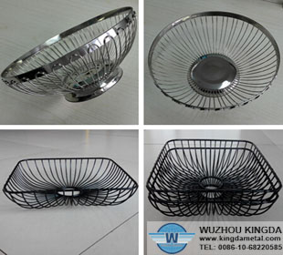 Kitchen wire fruit basket