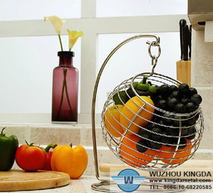 Metal hanging fruit basket