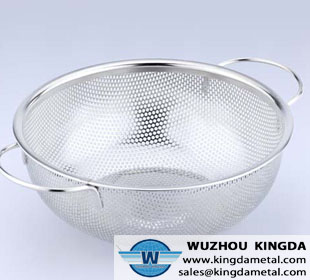 Perforated mesh basket holder