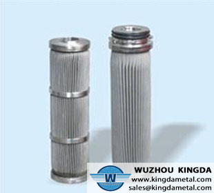 Pleated cartridge filter