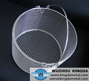 Round metal basket