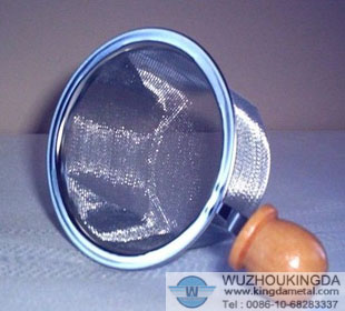 Tea cup strainer