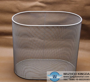 Wire mesh trash bins