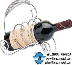 Wire wine holder
