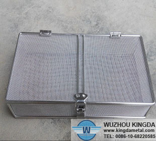 Mesh container