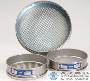 Stainless steel woven test sieve