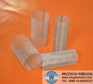 Stainless steel woven wire mesh filter element