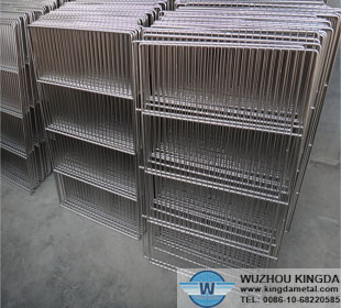 Wire cooling and baking racks