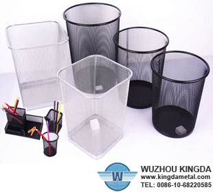Wire trash basket